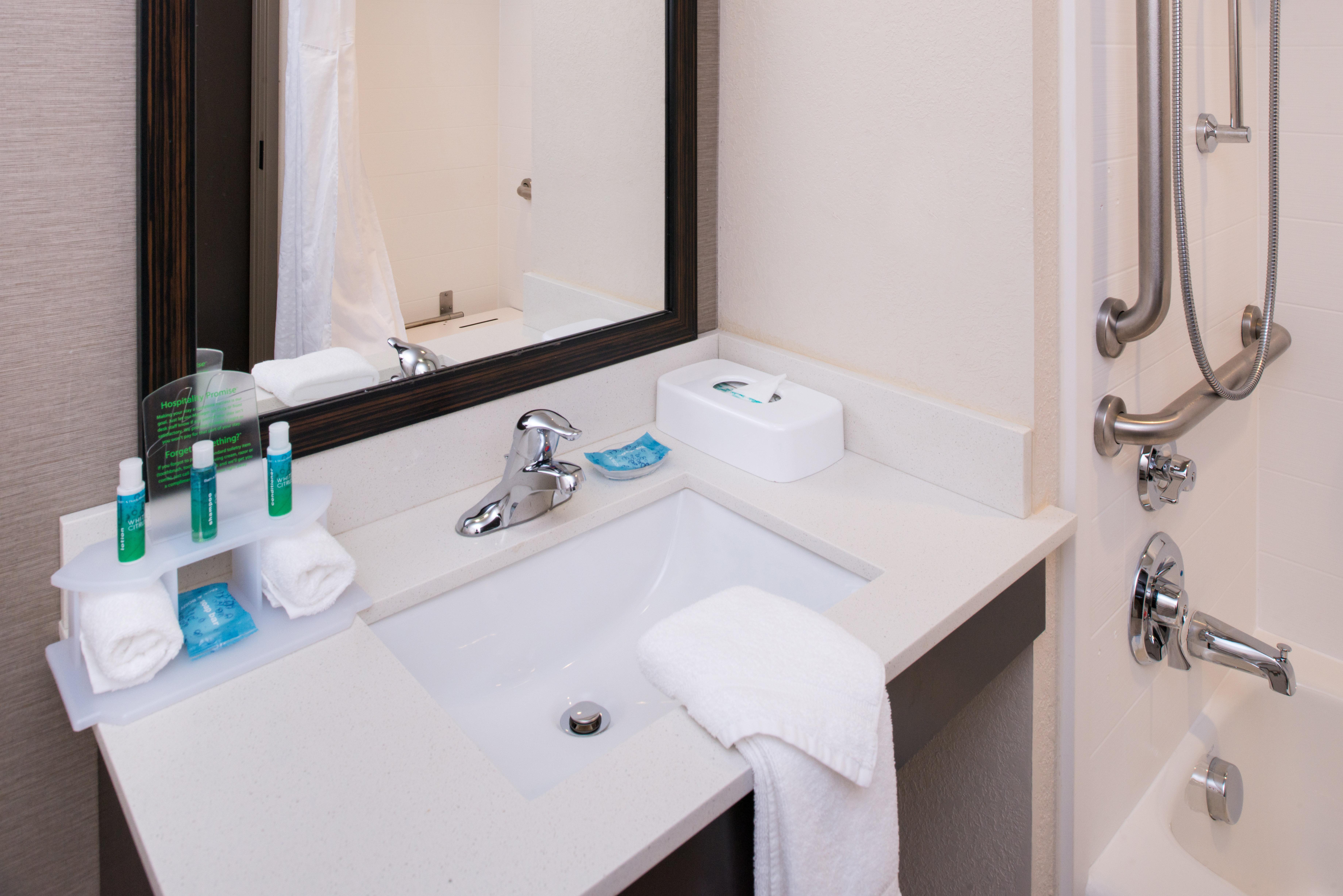 Holiday Inn Express & Suites Monroe By Ihg Exteriör bild