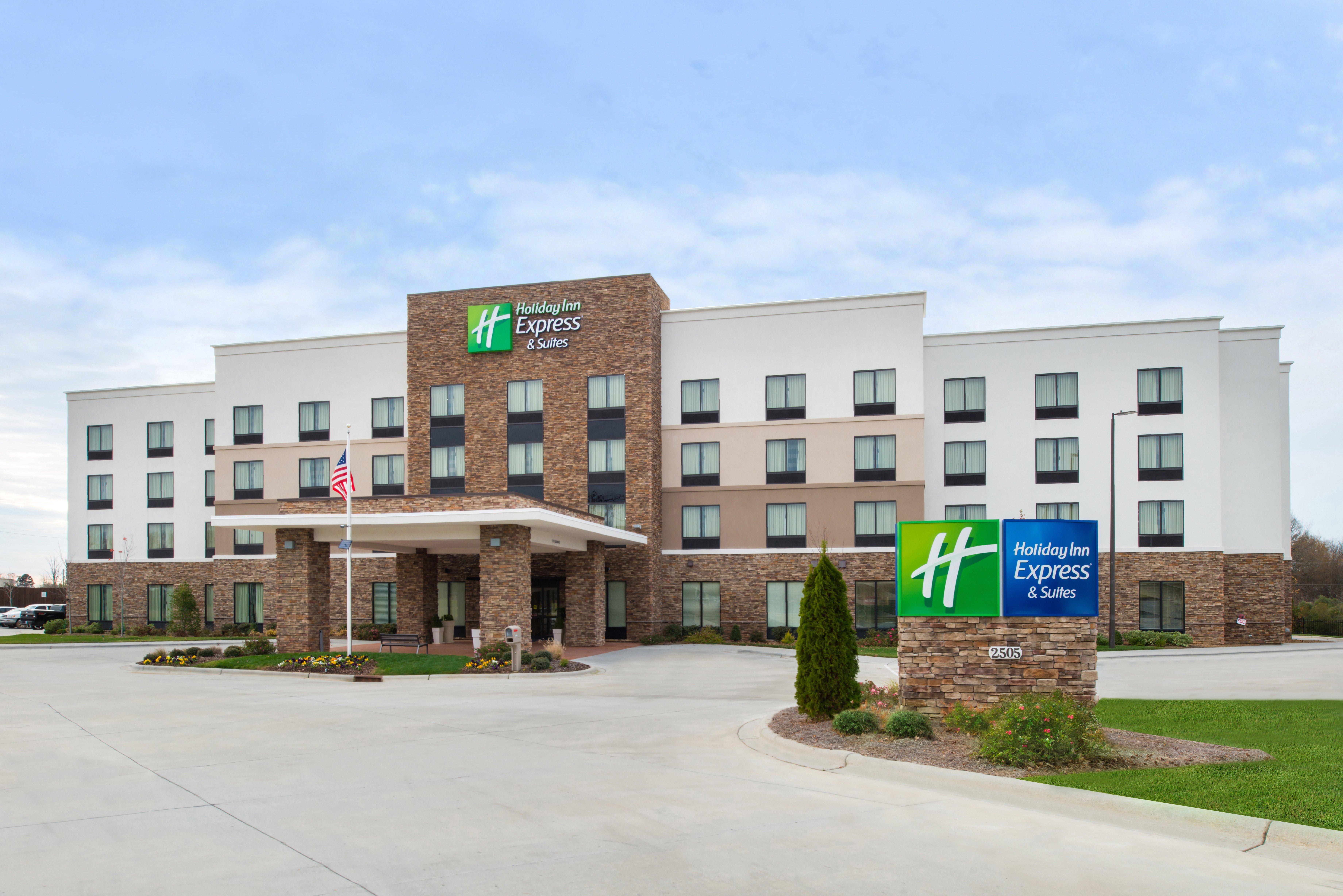 Holiday Inn Express & Suites Monroe By Ihg Exteriör bild